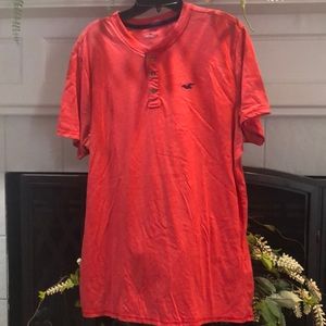 Hollister T-Shirt